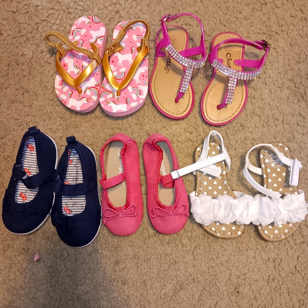 5 pairs of girls 5T and 5/6T shoes. All of the shoes are in excellent condition